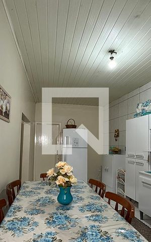 Casa à venda com 150m², 2 quartos e 6 vagasCozinha 