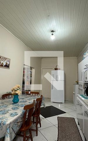 Casa à venda com 150m², 2 quartos e 6 vagasCozinha 