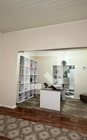 Casa à venda com 150m², 2 quartos e 6 vagasSala 