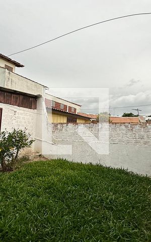 Casa à venda com 160m², 6 quartos e 3 vagaspátio 