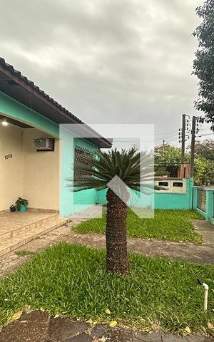 Casa à venda com 160m², 6 quartos e 3 vagasFachada da casa