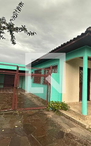 Casa à venda com 160m², 6 quartos e 3 vagasFachada da casa