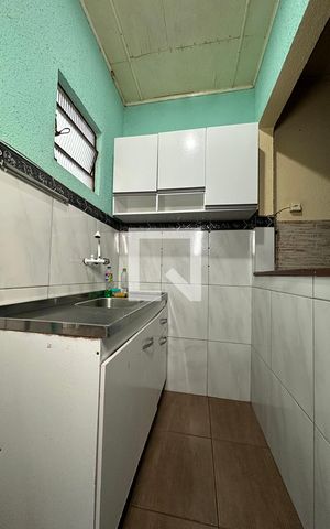 Casa à venda com 160m², 6 quartos e 3 vagasCozinha 2 casa 2