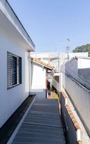 Casa à venda com 170m², 3 quartos e 2 vagas Casa à venda com 170m², 3 quartos e 2 vagasVista do Quarto 2