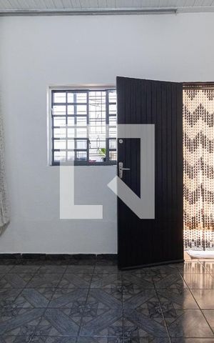 Casa à venda com 170m², 3 quartos e 2 vagas Casa à venda com 170m², 3 quartos e 2 vagasSala 1
