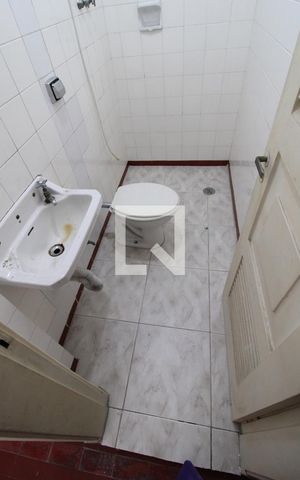 Apartamento à venda com 94m², 2 quartos e 1 vagaBanheiro de serviço 