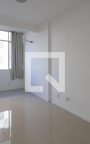Studio para alugar com 30m², 0 quarto e sem vaga Studio para alugar com 30m², 0 quarto e sem vagaStudio