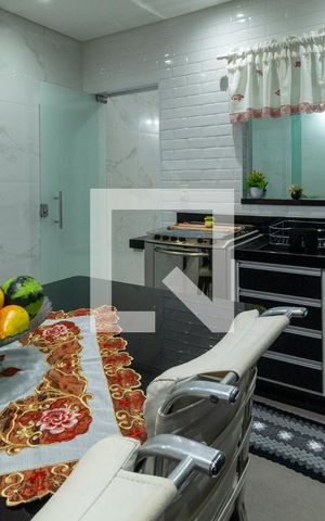 Casa à venda com 104m², 3 quartos e 2 vagasCozinha
