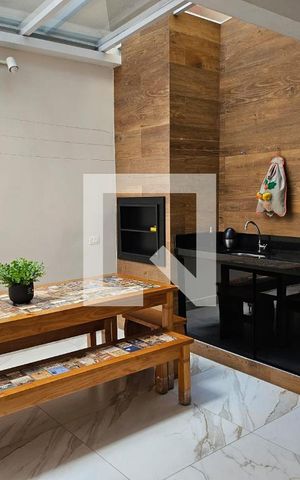 Casa à venda com 104m², 3 quartos e 2 vagas Casa à venda com 104m², 3 quartos e 2 vagasÁrea de Serviço