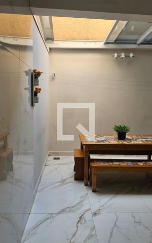 Casa à venda com 104m², 3 quartos e 2 vagas Casa à venda com 104m², 3 quartos e 2 vagasÁrea de Serviço