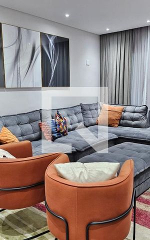 Casa à venda com 104m², 3 quartos e 2 vagas Casa à venda com 104m², 3 quartos e 2 vagasSala