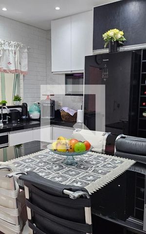 Casa à venda com 104m², 3 quartos e 2 vagas Casa à venda com 104m², 3 quartos e 2 vagasCozinha