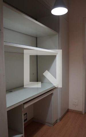Apartamento à venda com 75m², 2 quartos e 1 vagaÁrea de Serviço