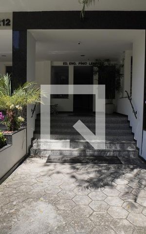 Apartamento à venda com 75m², 2 quartos e 1 vagaEntrada