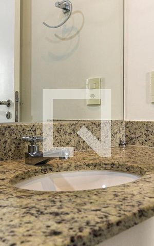 Apartamento à venda com 41m², 1 quarto e 1 vagaBanheiro - Torneira