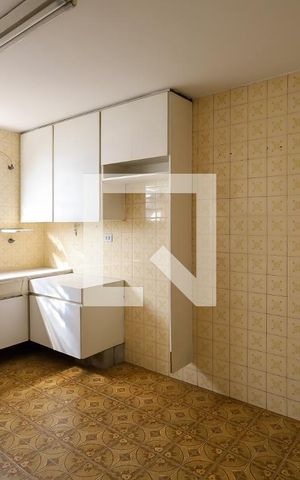 Casa à venda com 250m², 3 quartos e 3 vagas Casa à venda com 250m², 3 quartos e 3 vagasCozinha 1