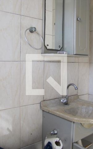 Casa à venda com 280m², 3 quartos e 3 vagasBanheiro Casa 2