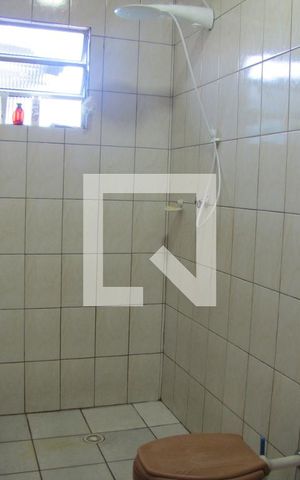 Casa à venda com 280m², 3 quartos e 3 vagasBanheiro 2