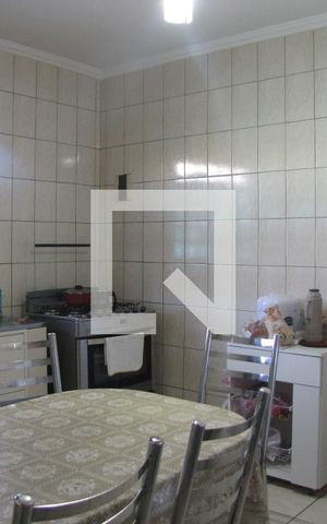 Casa à venda com 280m², 3 quartos e 3 vagasCozinha
