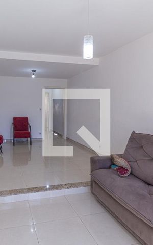 Casa à venda com 207m², 5 quartos e 3 vagasSala