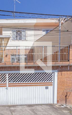 Casa à venda com 207m², 5 quartos e 3 vagasFachada