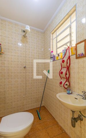 Casa à venda com 207m², 5 quartos e 3 vagasBanheiro de serviço