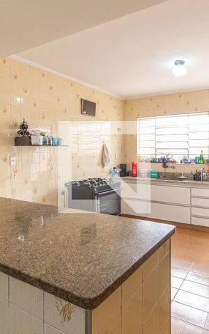 Casa à venda com 207m², 5 quartos e 3 vagasCozinha