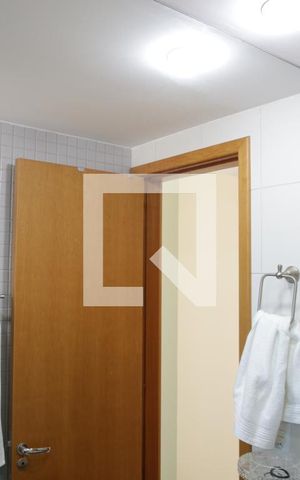 Apartamento para alugar com 75m², 2 quartos e 2 vagasBanheiro da Suíte