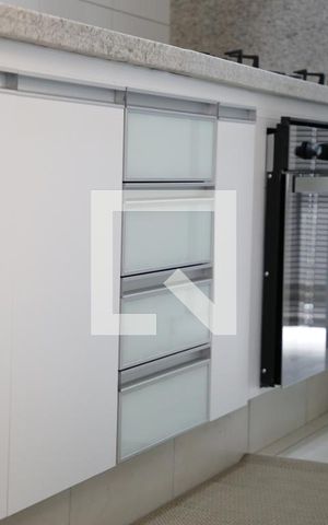 Apartamento para alugar com 75m², 2 quartos e 2 vagasCozinha