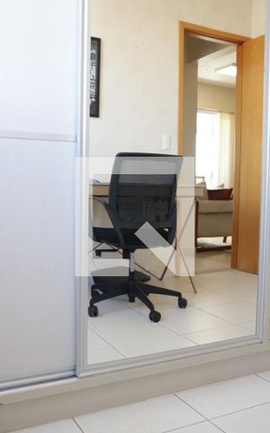 Apartamento para alugar com 75m², 2 quartos e 2 vagasQuarto/Escritório