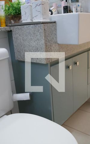 Apartamento para alugar com 75m², 2 quartos e 2 vagasBanheiro da Suíte