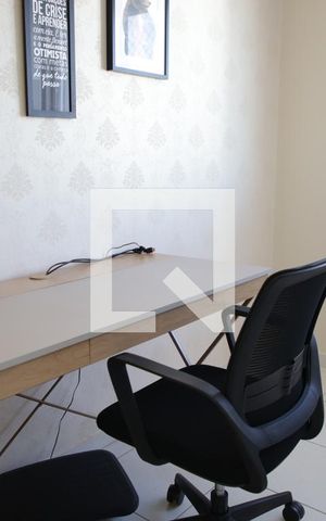 Apartamento para alugar com 75m², 2 quartos e 2 vagasQuarto/Escritório