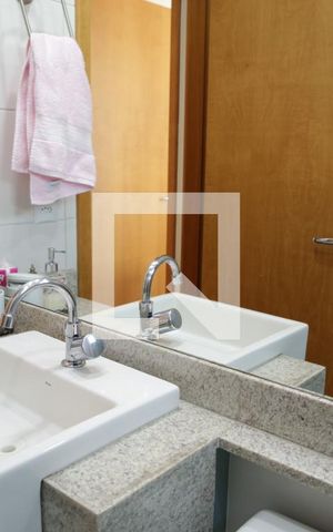 Apartamento para alugar com 75m², 2 quartos e 2 vagasBanheiro Social
