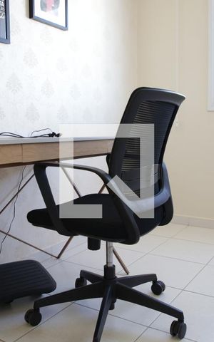 Apartamento para alugar com 75m², 2 quartos e 2 vagasQuarto/Escritório