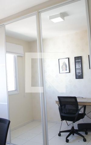 Apartamento para alugar com 75m², 2 quartos e 2 vagasQuarto/Escritório