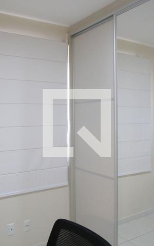 Apartamento para alugar com 75m², 2 quartos e 2 vagasQuarto/Escritório