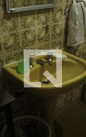 Casa à venda com 180m², 4 quartos e 3 vagasBanheiro