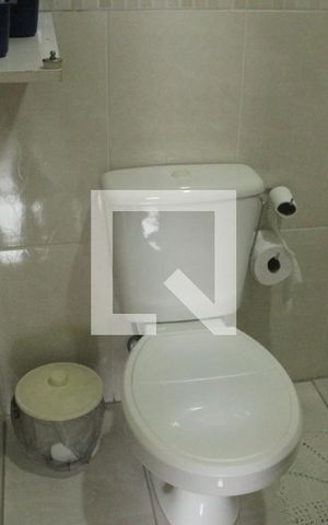Casa à venda com 180m², 4 quartos e 3 vagasBanheiro