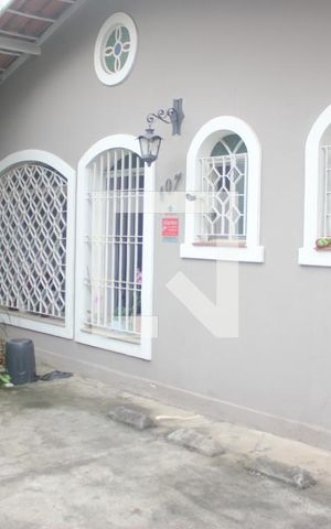 Casa à venda com 180m², 4 quartos e 3 vagasQuintal