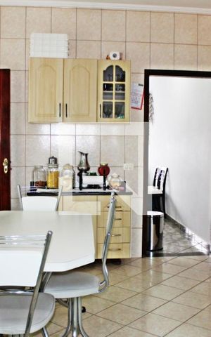 Casa à venda com 91m², 3 quartos e 2 vagasCozinha