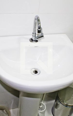 Casa à venda com 91m², 3 quartos e 2 vagasBanheiro
