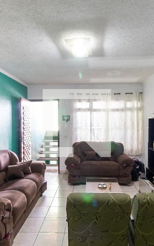 Casa à venda com 100m², 2 quartos e 1 vagaSala