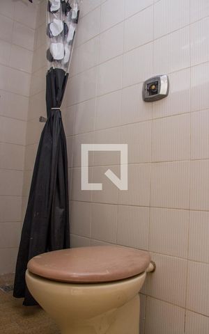 Casa à venda com 160m², 3 quartos e 3 vagasBanheiro de Serviço