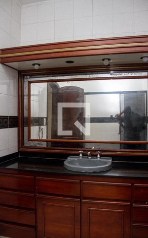 Casa à venda com 160m², 3 quartos e 3 vagasBanheiro Social
