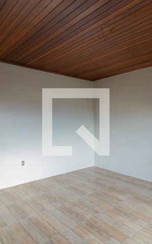 Casa à venda com 300m², 4 quartos e 4 vagas Casa à venda com 300m², 4 quartos e 4 vagasQuarto 4