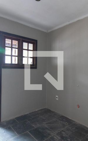 Casa à venda com 300m², 4 quartos e 4 vagas Casa à venda com 300m², 4 quartos e 4 vagasCozinha e Área de Serviço