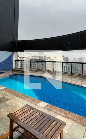 Studio à venda com 27m², 1 quarto e 1 vaga Studio à venda com 27m², 1 quarto e 1 vagaPiscina
