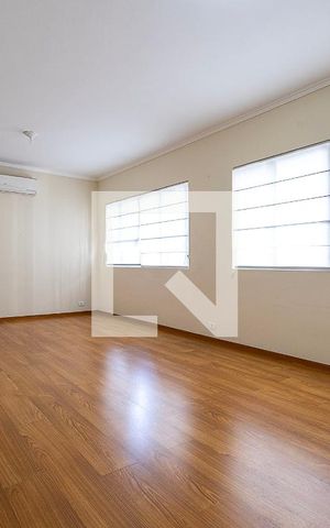 Apartamento à venda com 124m², 3 quartos e 1 vaga Apartamento à venda com 124m², 3 quartos e 1 vagaSala