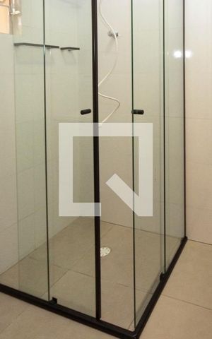 Casa para alugar com 36m², 1 quarto e 1 vaga Casa para alugar com 36m², 1 quarto e 1 vagaBanherio