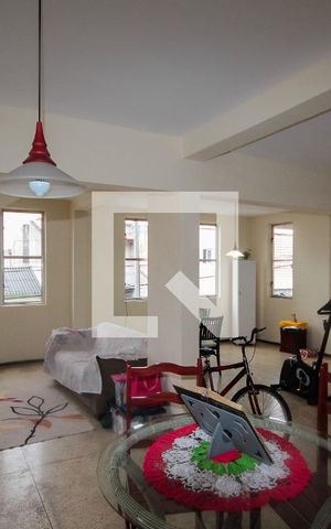 Casa à venda com 305m², 6 quartos e 7 vagasPiso 0: Sala
